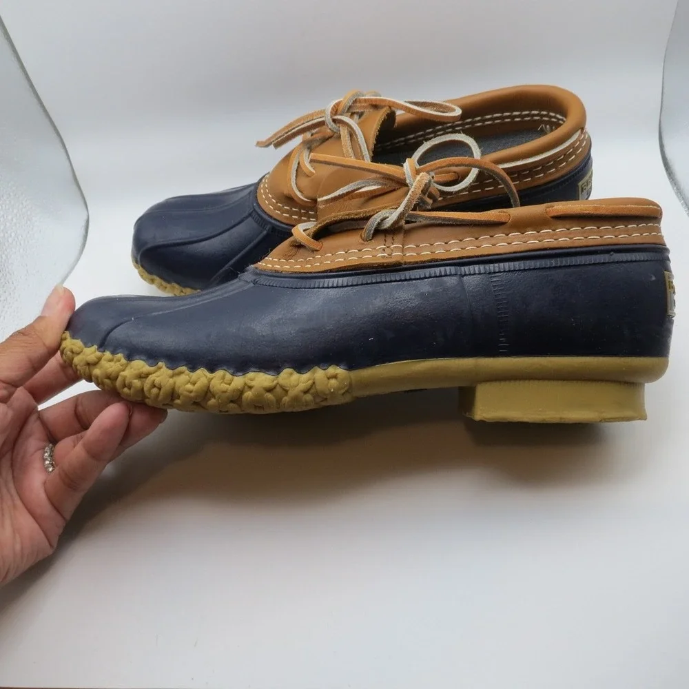 L.L. Bean Mens Navy Low Duck Mocs Gumshoe Boots Outdoors Rugged Leather Sz 8N
